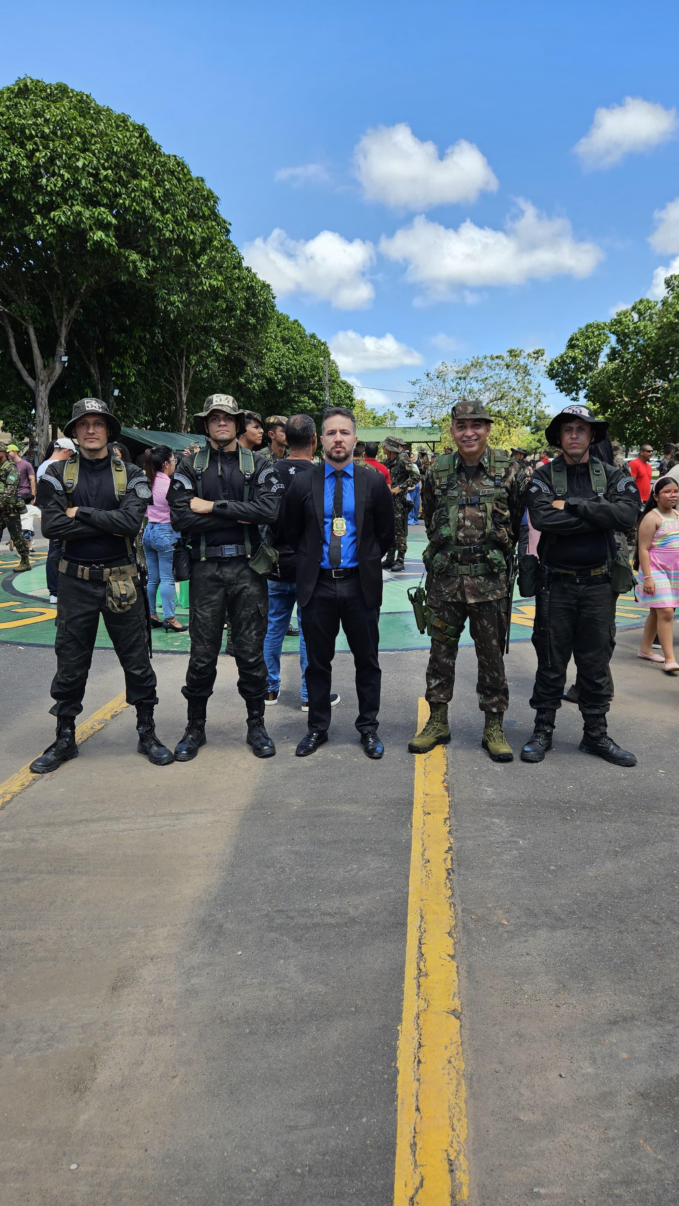 POLICIAIS CIVIS CONCLUEM ESTÁGIO DE ADAPTAÇÃO À VIDA NA SELVA PROMOVIDO PELO EXÉRCITO BRASILEIRO